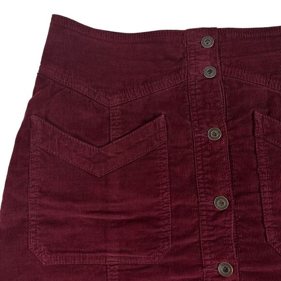 Free People Womens size 6  Skirt Mini Short Burgundy Corduroy Button Front - Picture 5 of 8